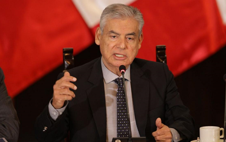 El 30 % del presupuesto anual es devuelto por los gobiernos, revela premier Villanueva en Trujillo