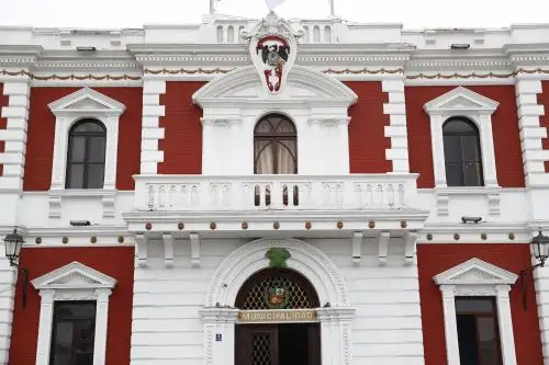 Crean instancia de concertación para erradicar violencia contra mujeres