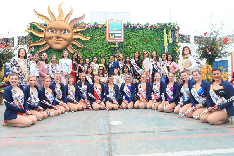 Reinas y bellezas de la Primavera  llegaron hasta el distrito de Víctor Larco