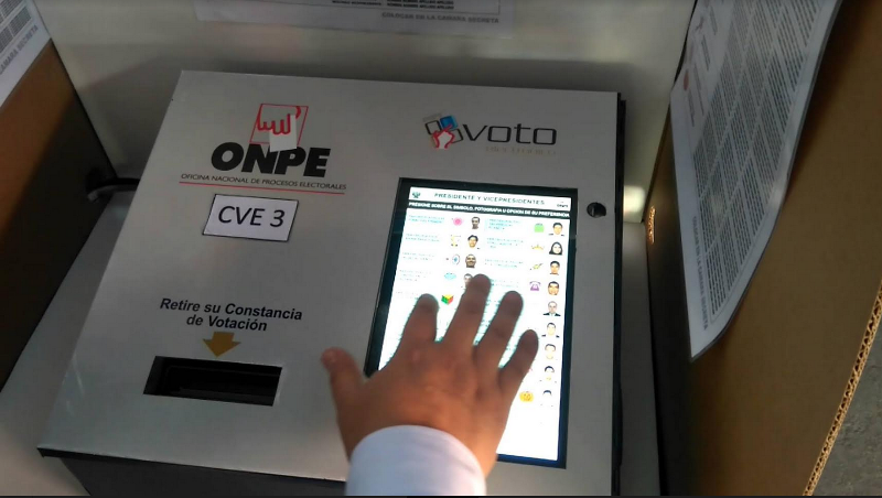 ONPE se plantea usar el voto electrónico en elecciones regionales y municipales