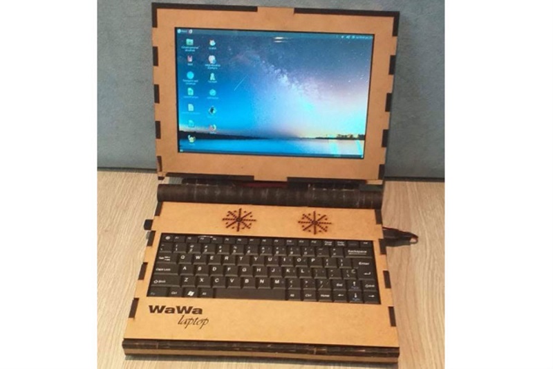 Peruanos crean Wawalaptop, primera computadora portátil hecha con material reciclado