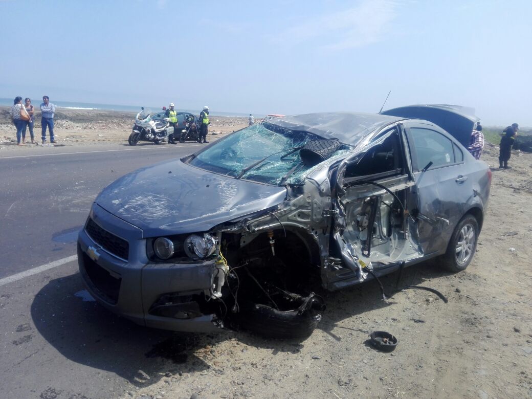 Familia salvó de morir en accidente de tránsito en vía de evitamiento