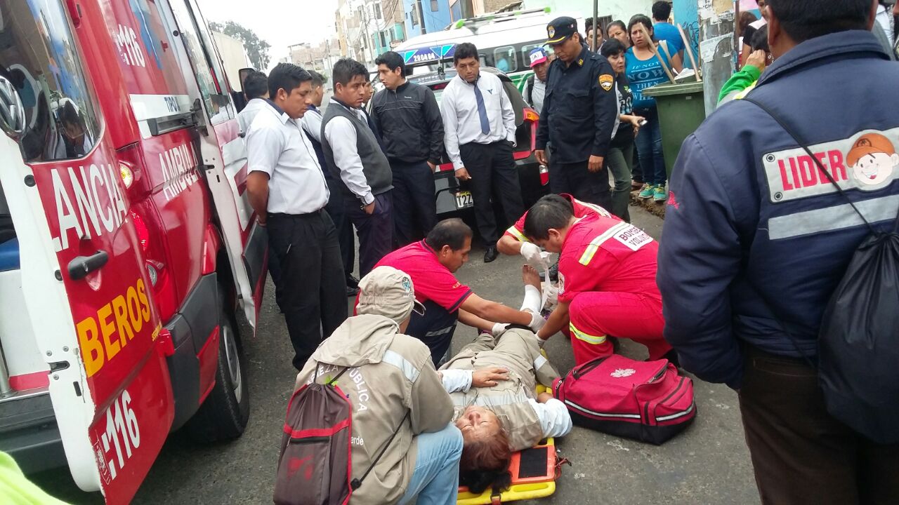 Taxista atropella a trabajadora del Segat en Huerta Grande