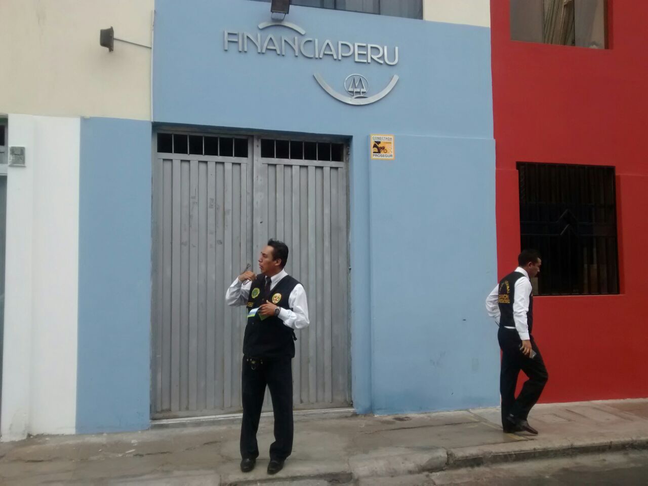 Roban financiera a tres cuadras de Plaza de Armas de Trujillo