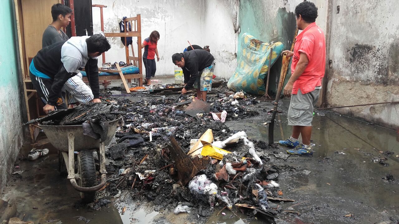 Familia pierde todo en incendio de Florencia de Mora 