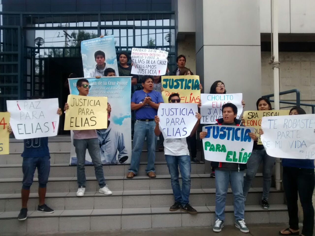 Trujillo: Protestan porque joven que mató a mecánico sigue libre