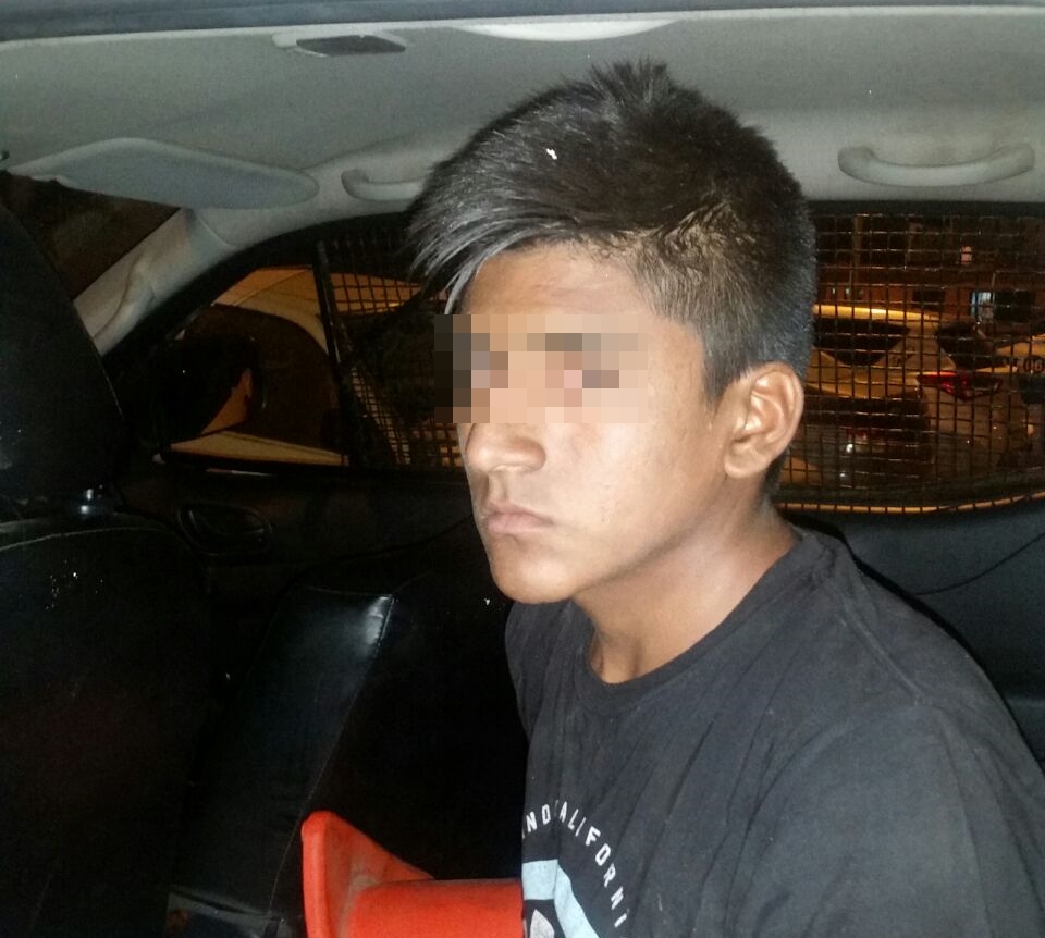 Trujillo: Adolescente de 15 años es retenido por "cogotear" a joven 