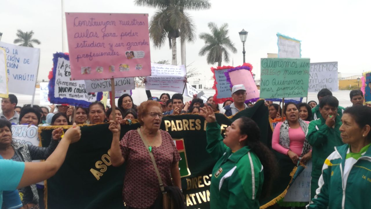 Exigen la reconstrucción de colegio de Virú con más de 50 años de antigüedad 