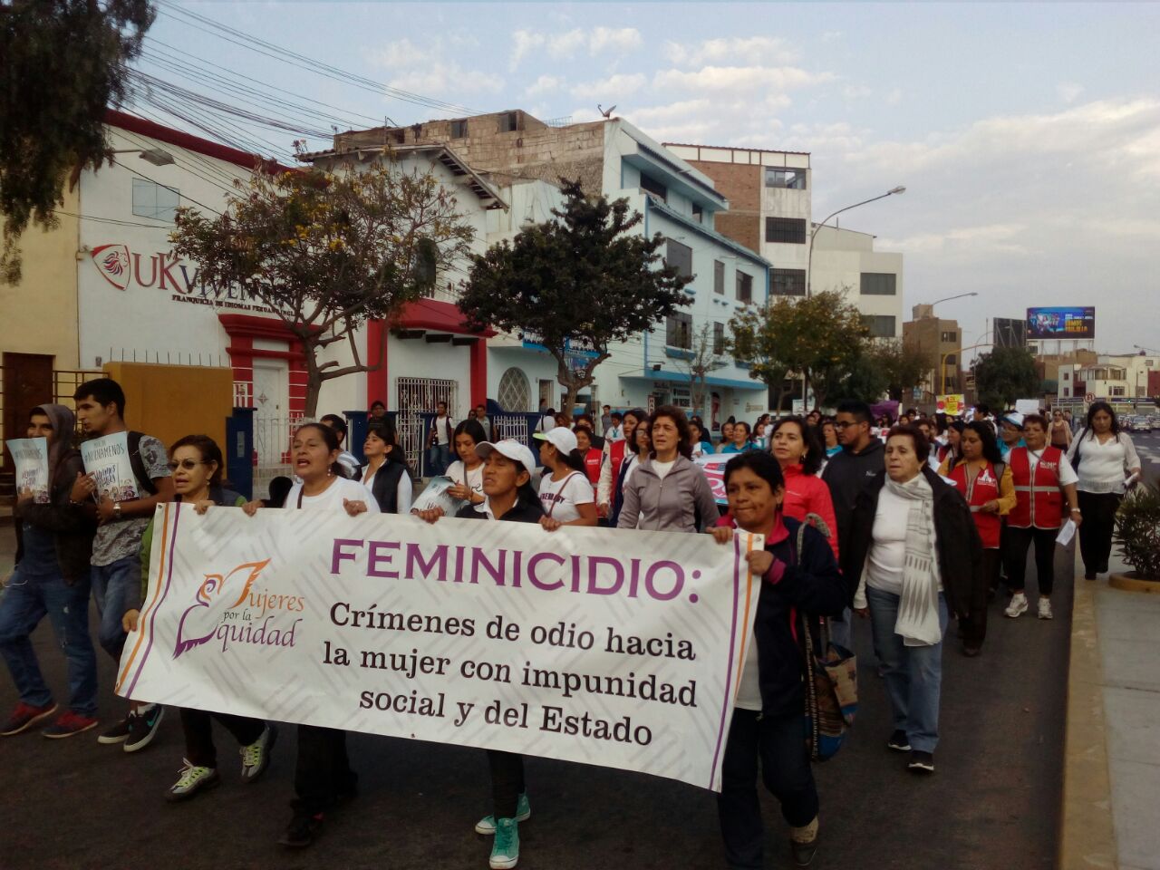 Trujillo: mujeres se movilizaron en marcha Ni Una Menos