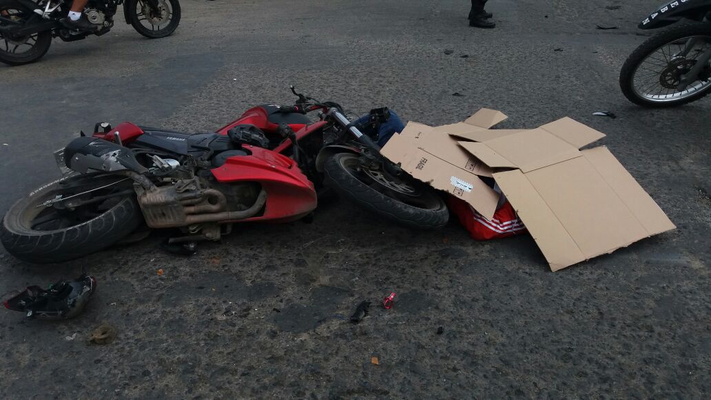 Víctor Larco: motociclista muere al chocar contra taxi
