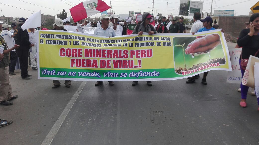 Virú: pobladores bloquean la Panamericana Norte en rechazo a proyectos mineros