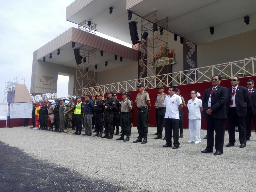 General Vallejos garantiza seguridad durante visita del papa a Trujillo
