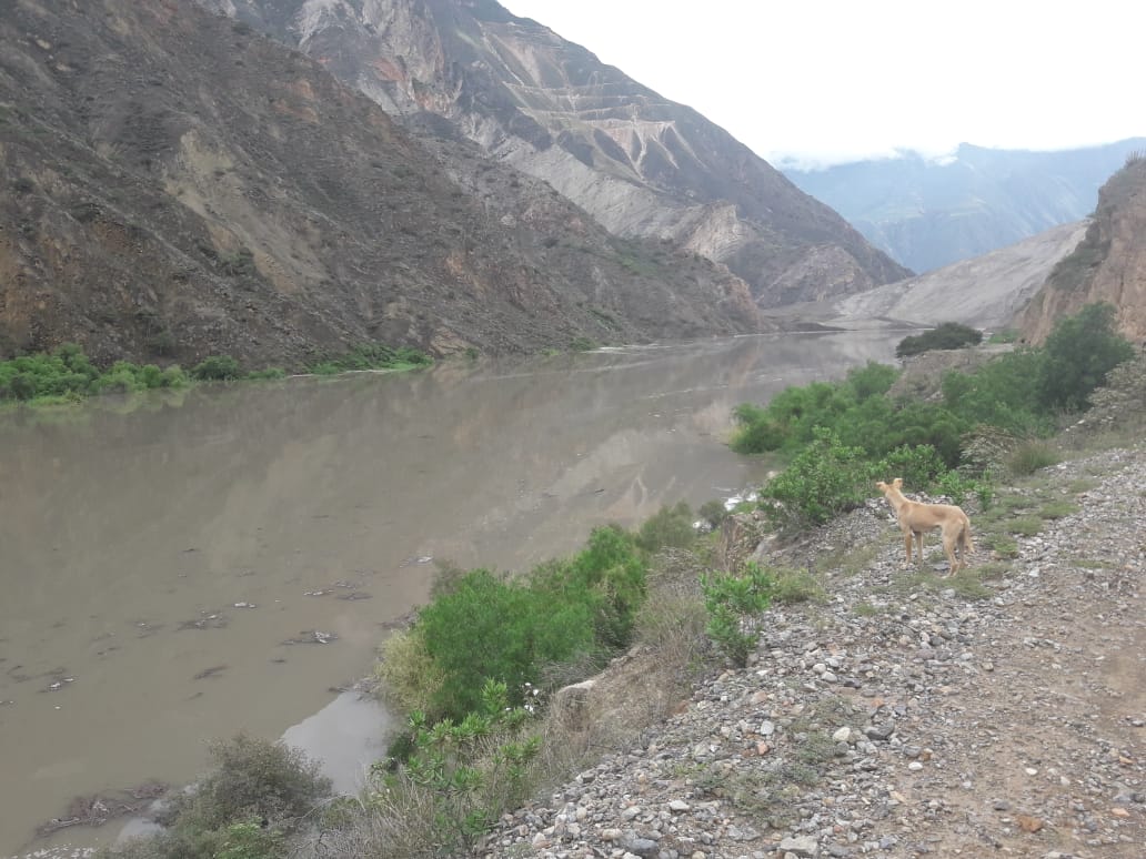 Evacuarán a 400 pobladores en Pataz ante peligro de ser sepultados por río Sihuas