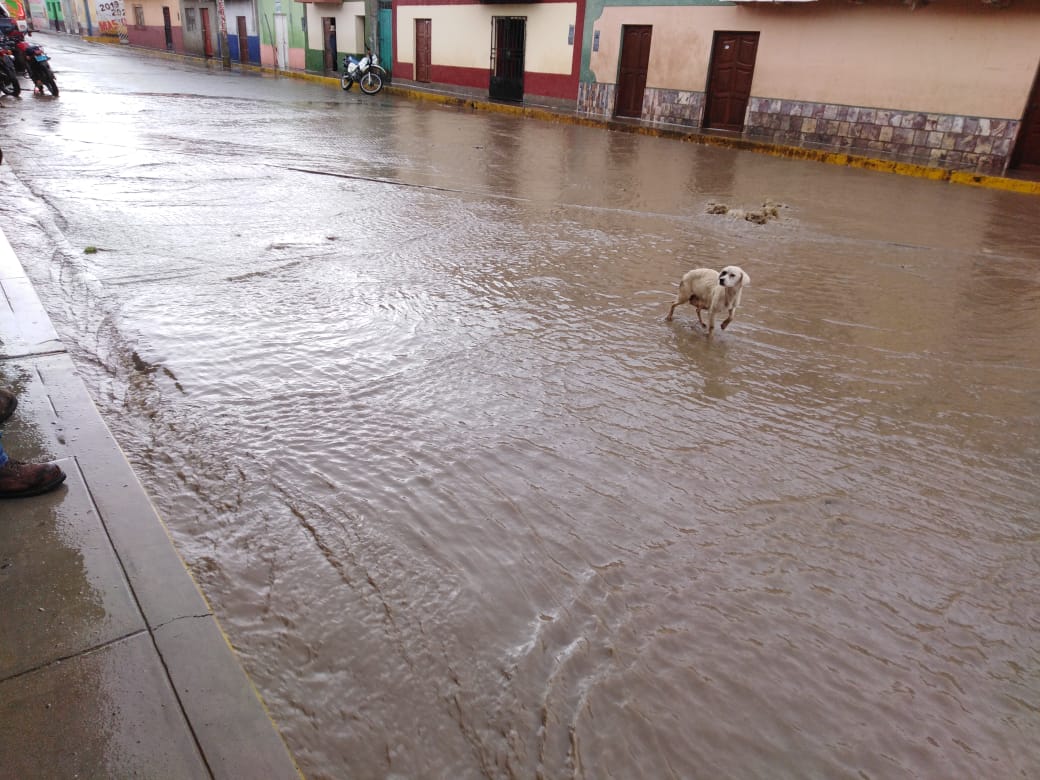Julcán: Colegio en Carabamba se inunda por fuertes lluvias