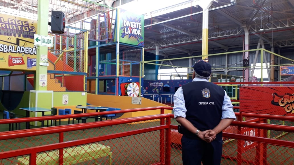 Clausuran centro de diversiones Mr. Joy tras accidente de joven