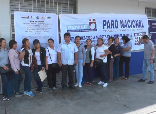 Trabajadores de Reniec acatan paro y afectan a 3000 usuarios en Trujillo