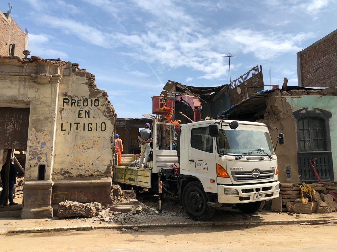 Desmontaje de casonas en centro histórico de Trujillo finalizaría en cuatro días