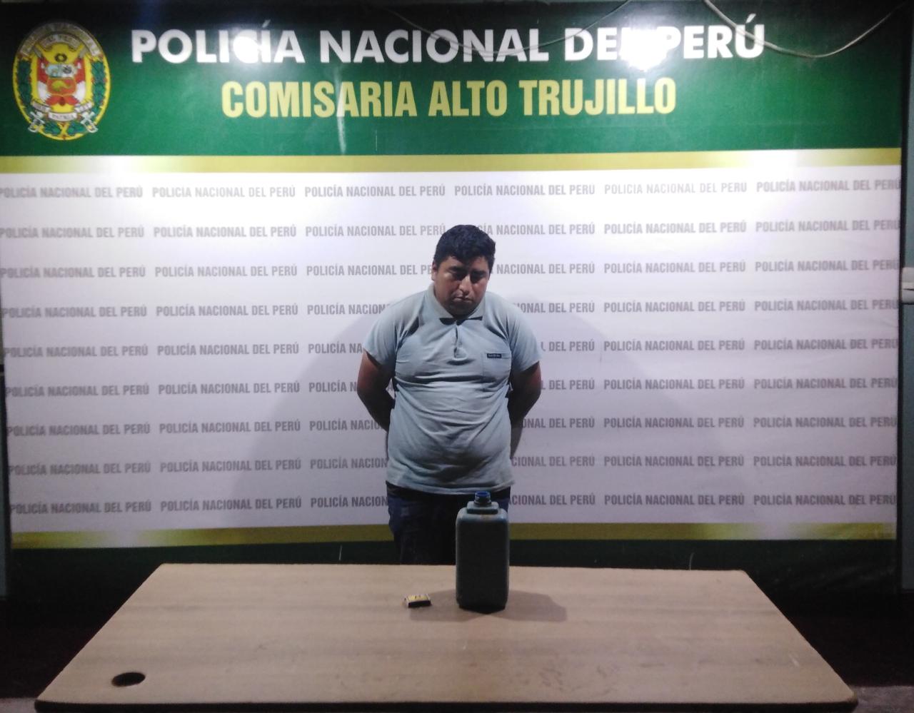 Niño de 8 años evita que su madre sea quemada viva por su conviviente en Alto Trujillo