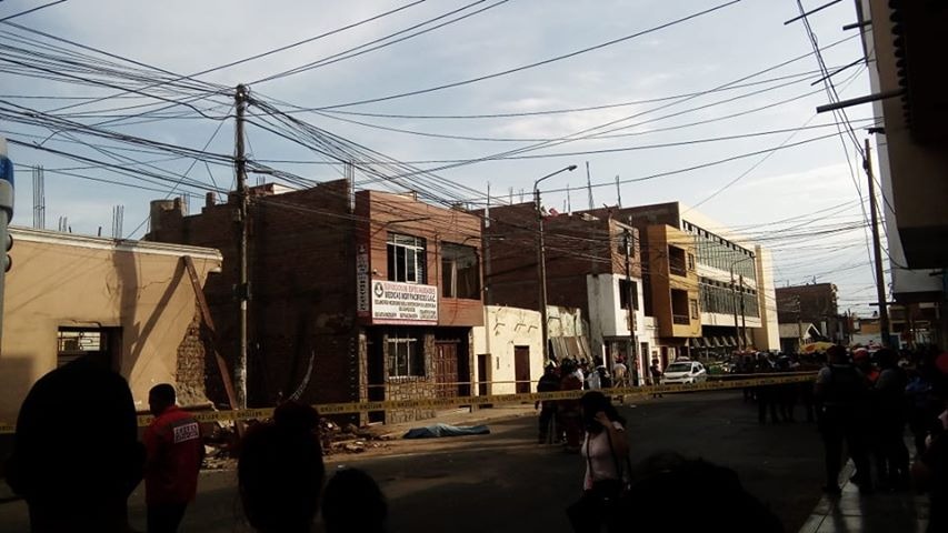 Obrero muere sepultado por pared en Trujillo