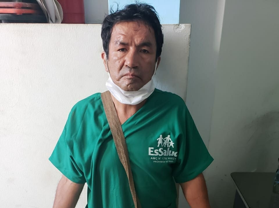 Trujillo: hombre se disfrazó de trabajador de Essalud para trabajar durante cuarentena