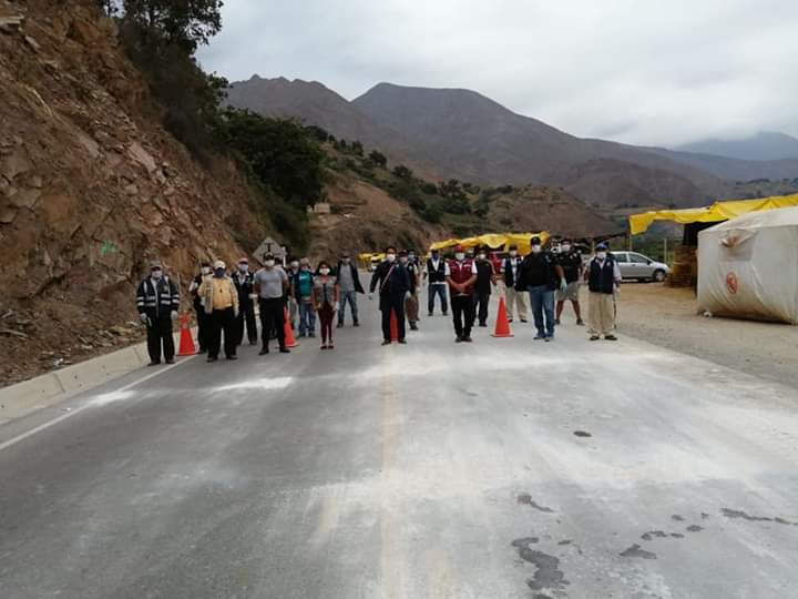 Bloquean ingreso a la sierra de La Libertad para evitar contagio del coronavirus
