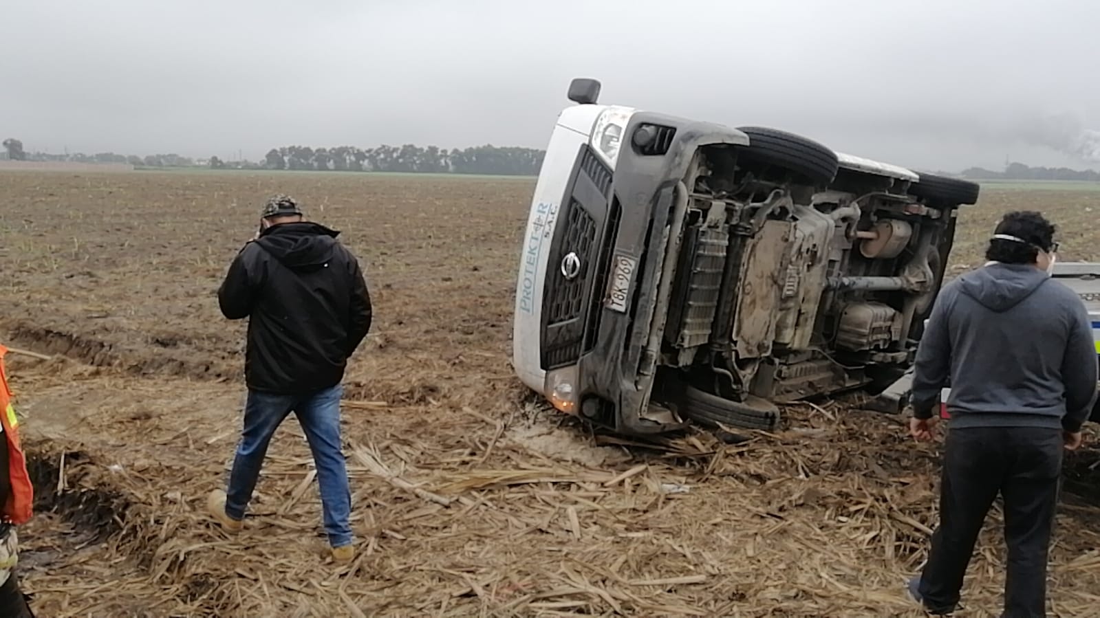 Dos heridos en despiste de combi a la altura de Laredo