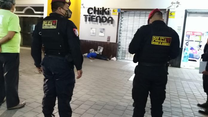 Trujillo: Hombre fallece de un paro cardiaco en pleno centro histórico