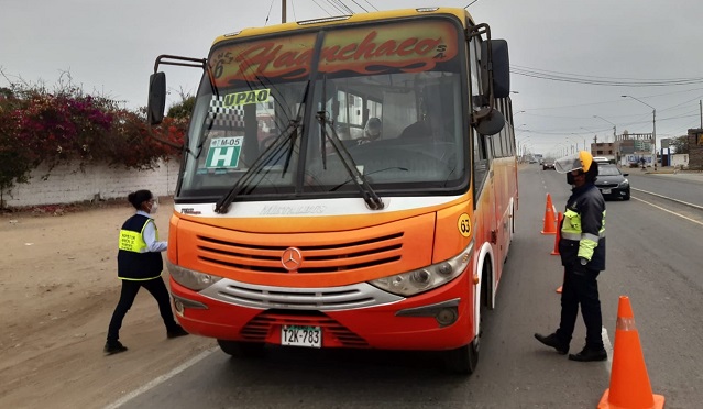 Huanchaco: imponen más de 40 papeletas a choferes por incumplir protocolos