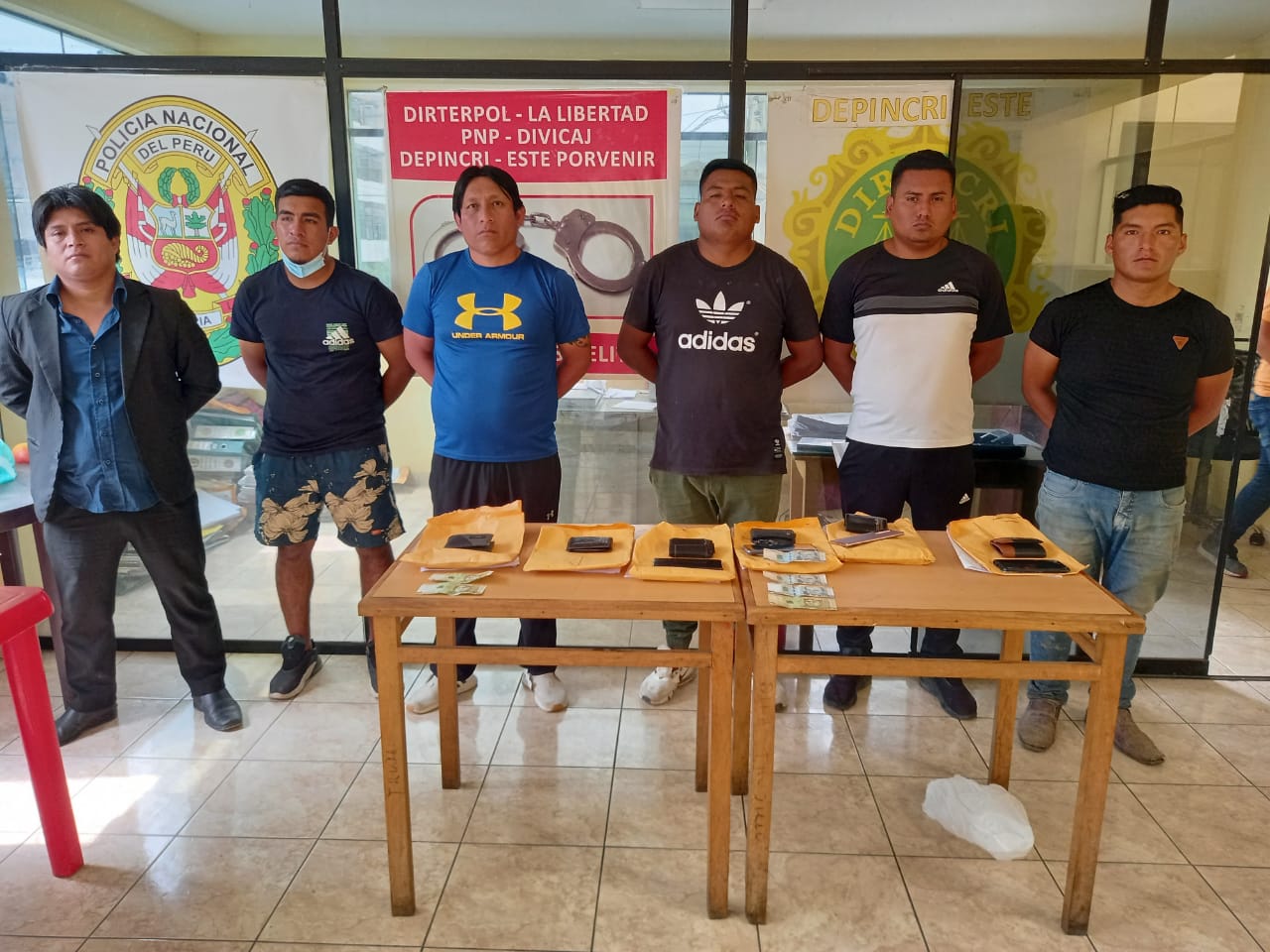 Detienen a seis presuntos usurpadores de terrenos en Alto Trujillo