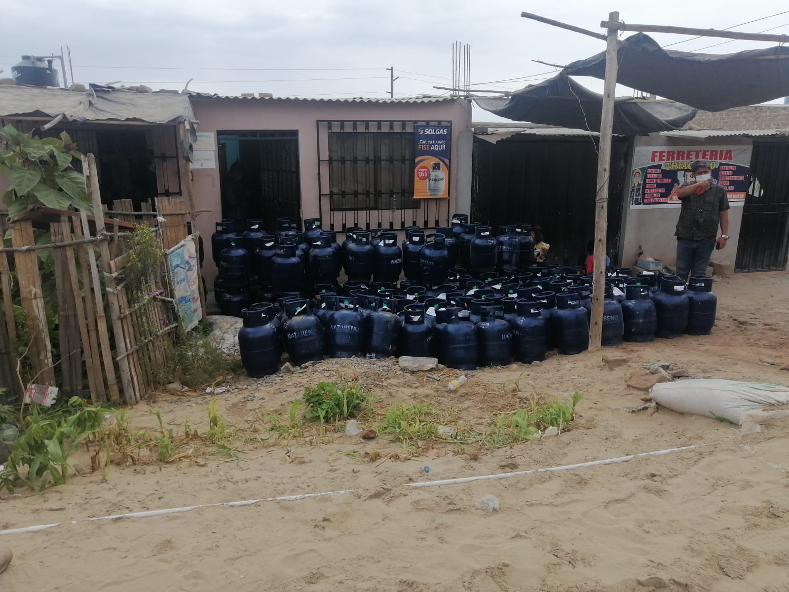 Trujillo: detienen a sujetos que asaltaron camión con carga de balones de gas