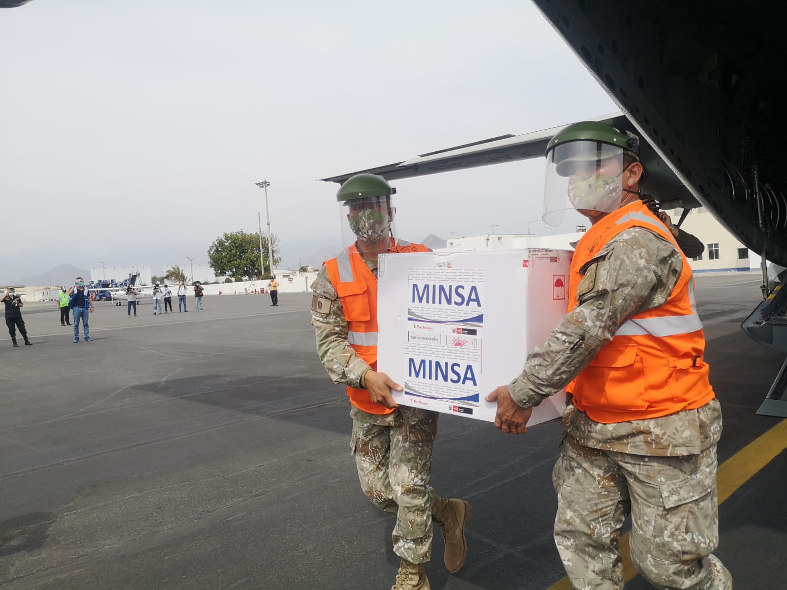 Llegan más de 7000 vacunas contra la covid-19 a La Libertad