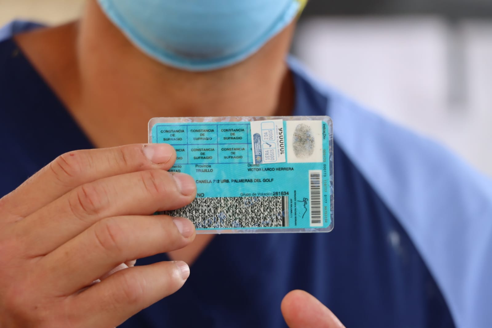 La Libertad: colocan holograma de vacuna anticovid en el DNI para llevar control de dosis