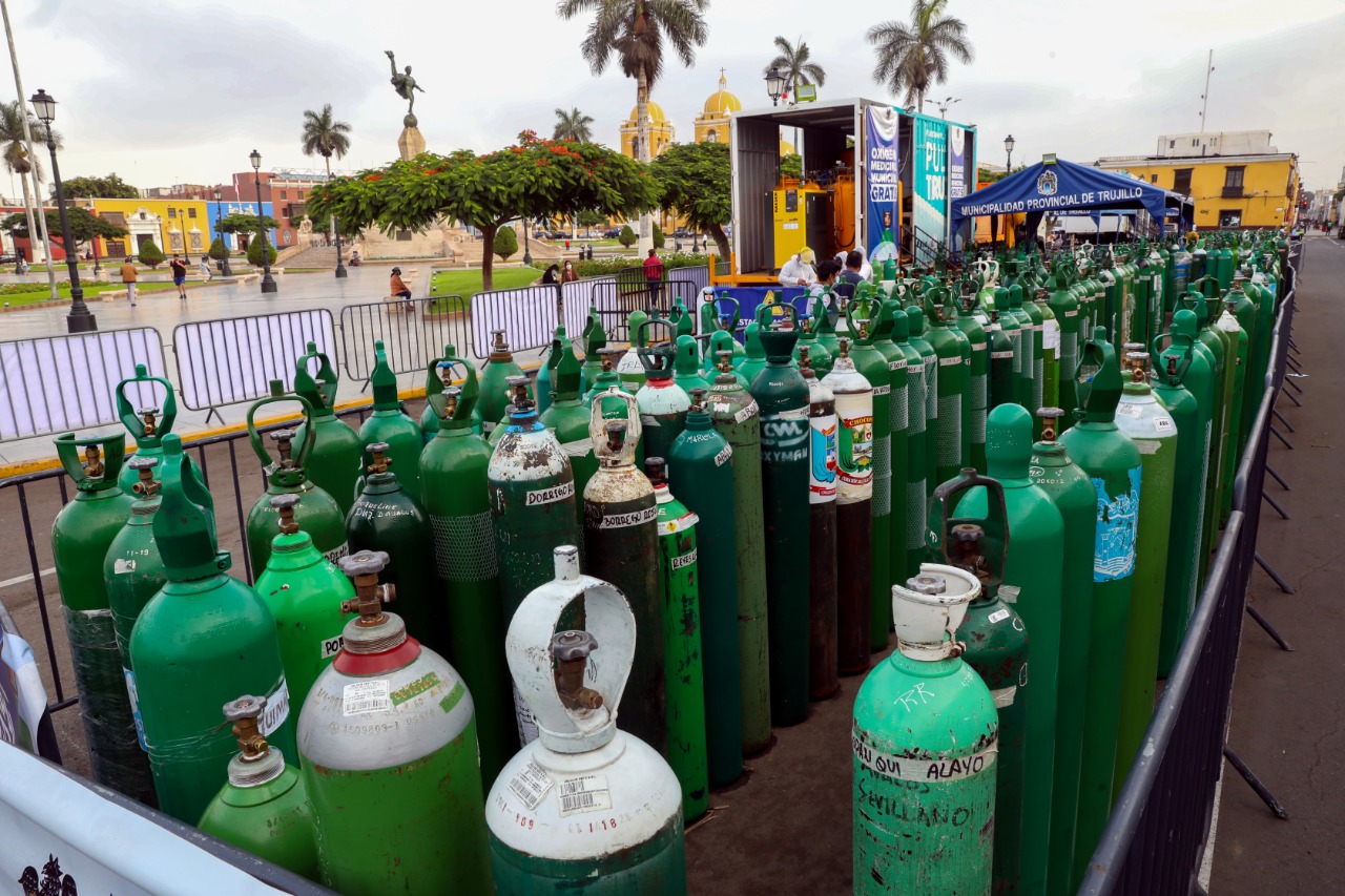Manuel Llempén: "No estamos poniendo trabas para que consigan plantas de oxígeno"