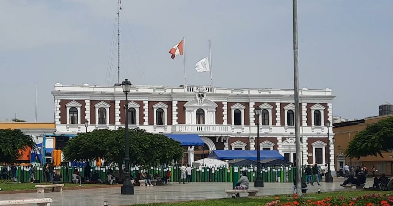 Trujillo: declaran personas no gratas a Martín Vizcarra y a Francisco Sagasti