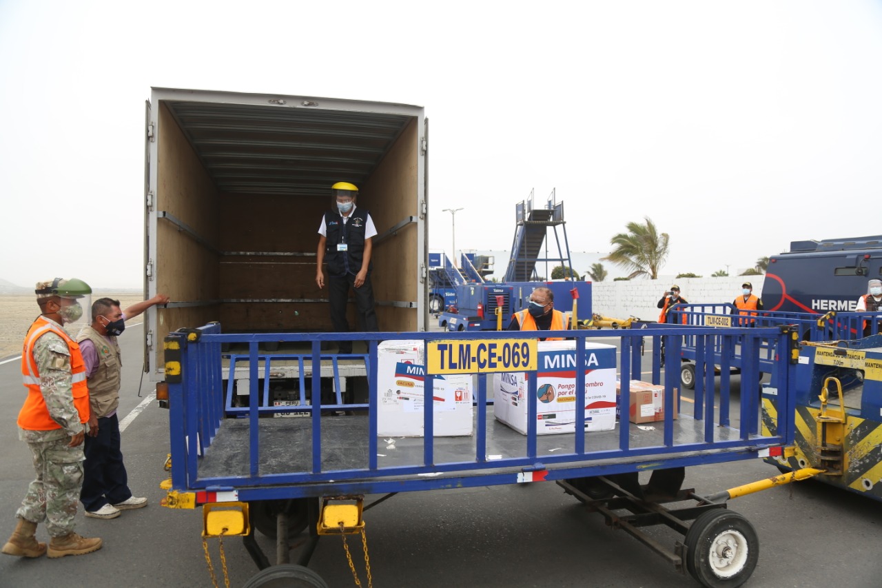 Llegan más de 14 mil vacunas Pfizer para mayores de 80 años de Trujillo y Ascope