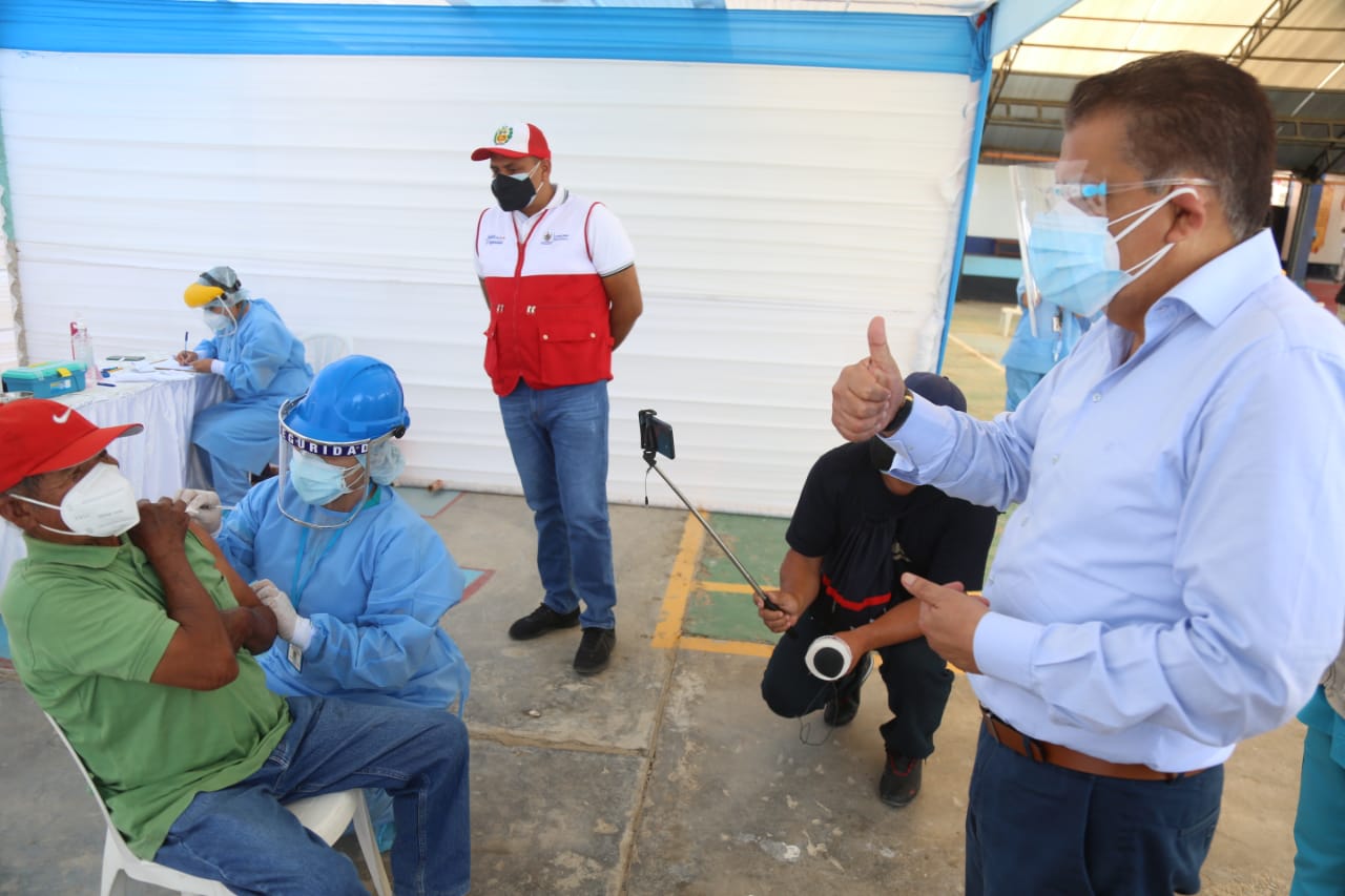 Manuel Llempén: "Ciudadanos podrán ver el contenido de las jeringas durante la vacunación contra la covid-19"