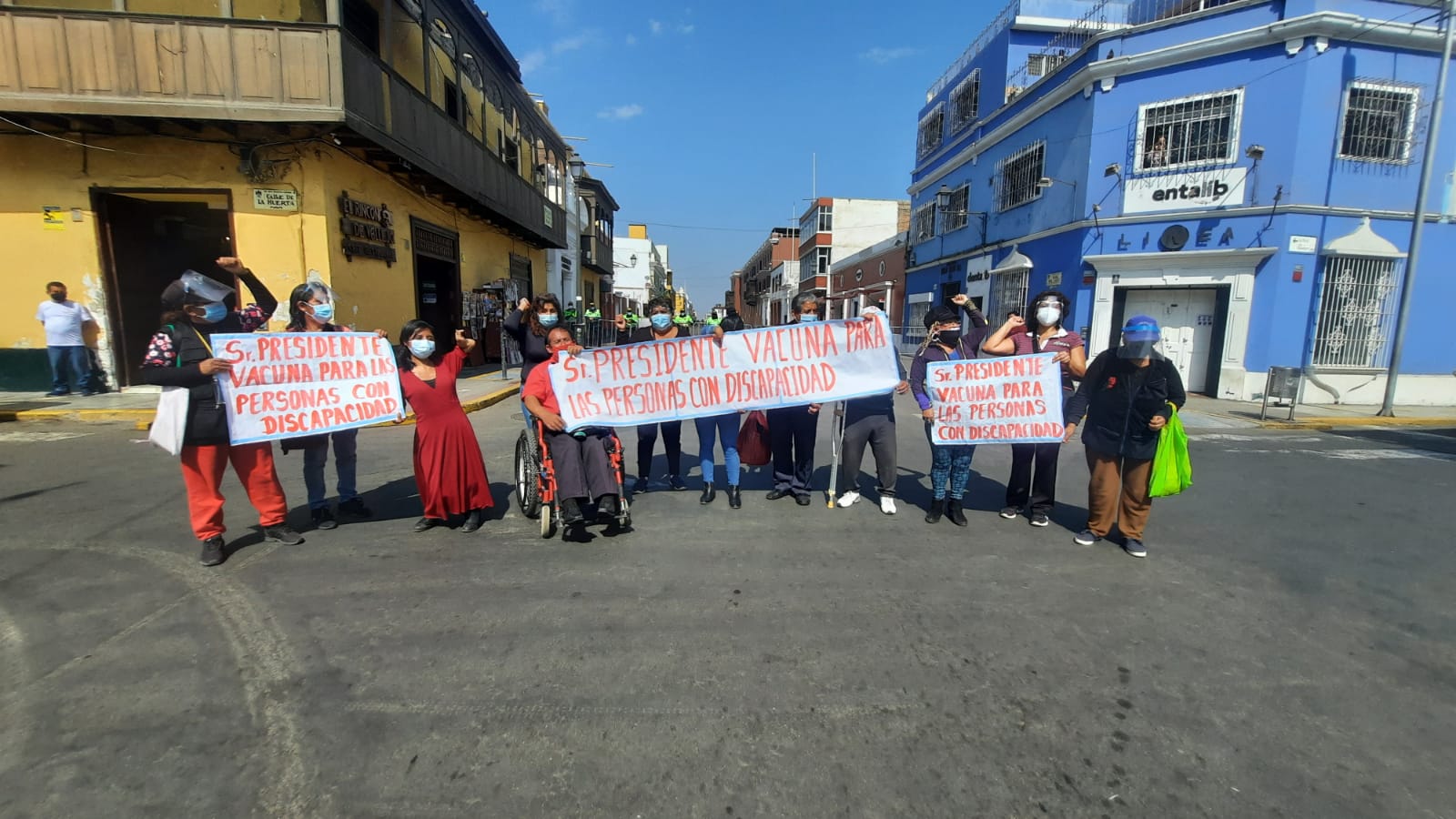 Personas con discapacidad en Trujillo exigen ser inmunizados contra la covid-19