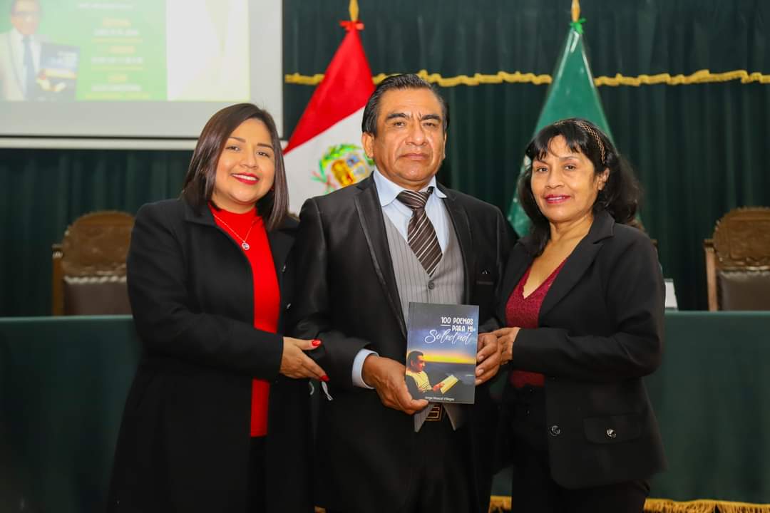 Presentan libro “100 poemas para mi soledad”