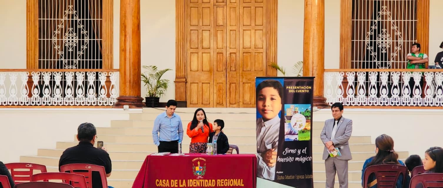 Jozhua Espinoza presento su primer cuento “Jirno y el huesito mágico”