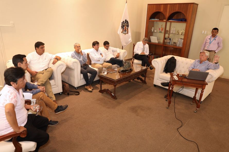 Alcalde de Trujillo y representantes de Agroindustrial Laredo coordinan proyectos de desarrollo para la provincia