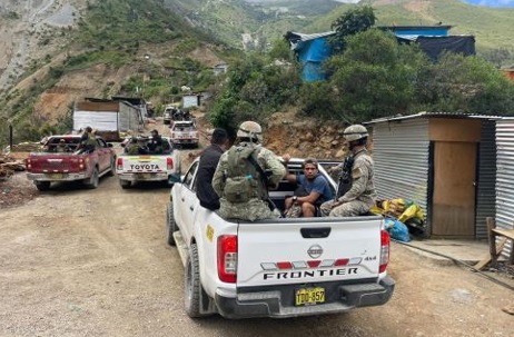 Ministro de Defensa asegura que operativos en Pataz forman parte de estrategia integral