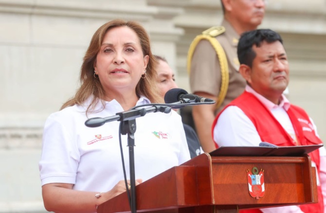 Presidenta Boluarte no explica sobre relojes Rolex: “No temo a las vacancias”