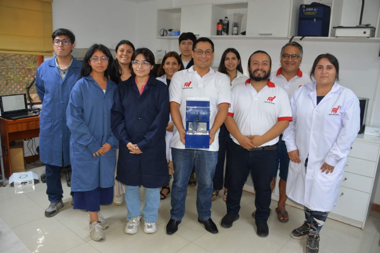 Investigadores desarrollan tecnología para analizar fibras textiles de diversos animales