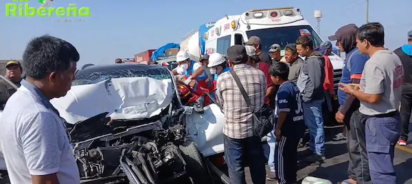 Pacasmayo: Choque entre automóvil y tráiler deja tres personas heridas